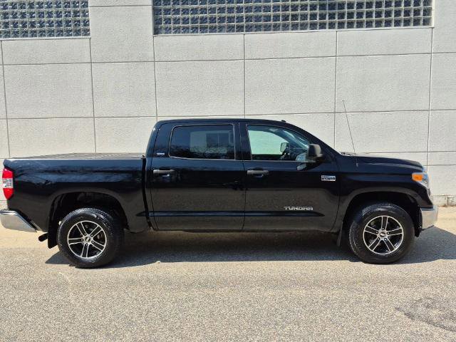 Used 2017 Toyota Tundra SR5 w/ SR5 Upgrade Package AWD/4WD image 2