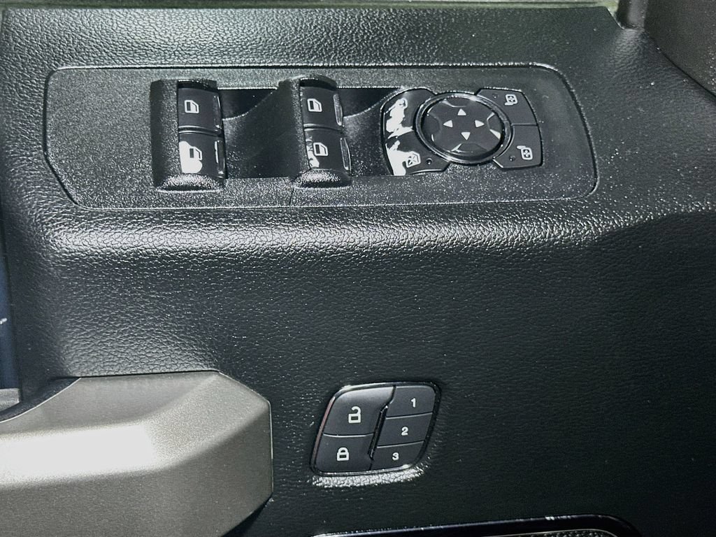 Certified 2019 Ford F150 Lariat AWD/4WD image 18