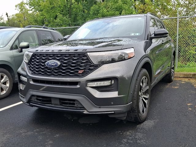 Certified 2020 Ford Explorer ST w/ Premium Technology Package AWD/4WD image 5