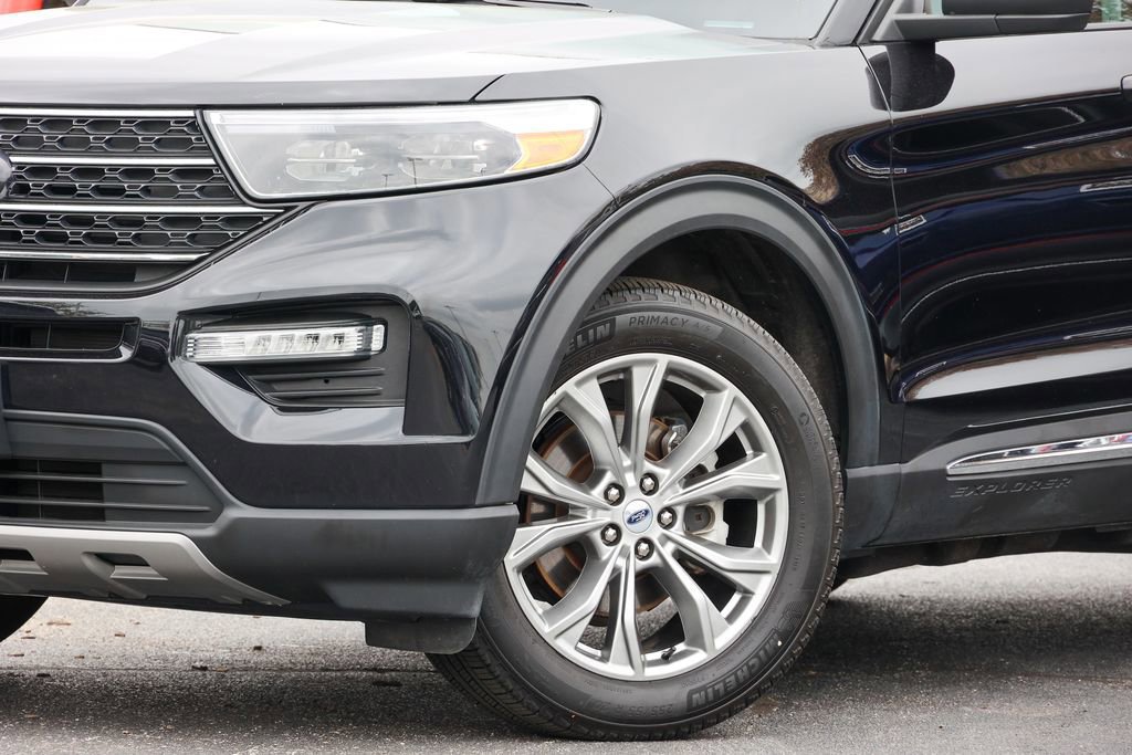 Certified 2023 Ford Explorer XLT w/ Equipment Group 202A AWD/4WD image 30