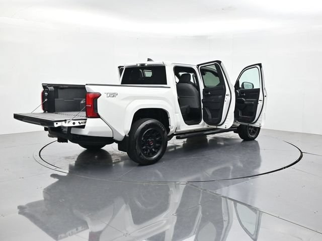 Used 2025 Toyota Tacoma TRD Sport AWD/4WD image 48