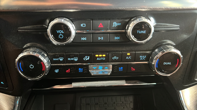 Certified 2025 Ford F150 King Ranch AWD/4WD image 17
