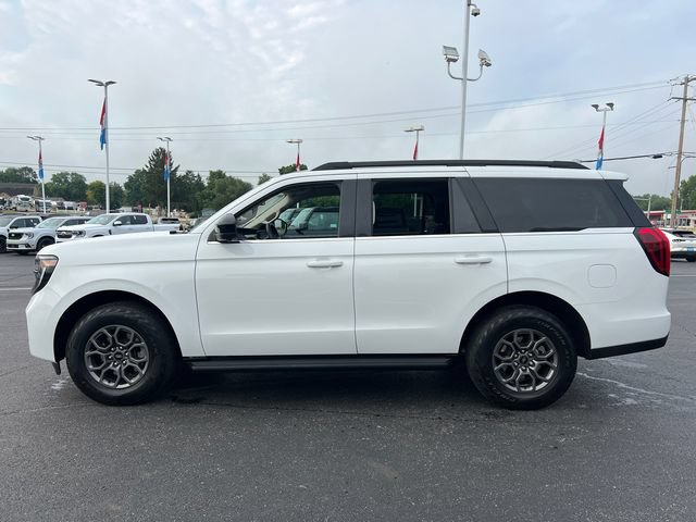 Certified 2025 Ford Expedition Active RWD image 4