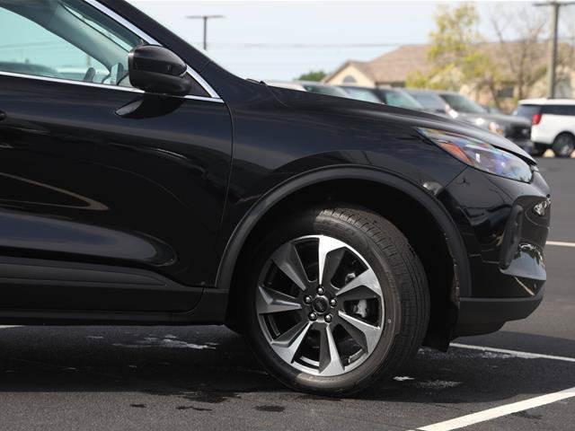 Certified 2024 Ford Escape Platinum AWD/4WD image 5