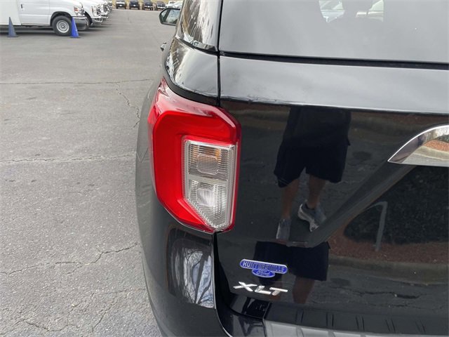 Certified 2020 Ford Explorer XLT w/ Equipment Group 202A image 33