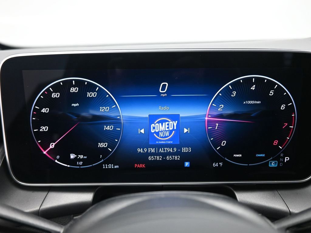 Used 2025 Mercedes-Benz GLC 300 image 13