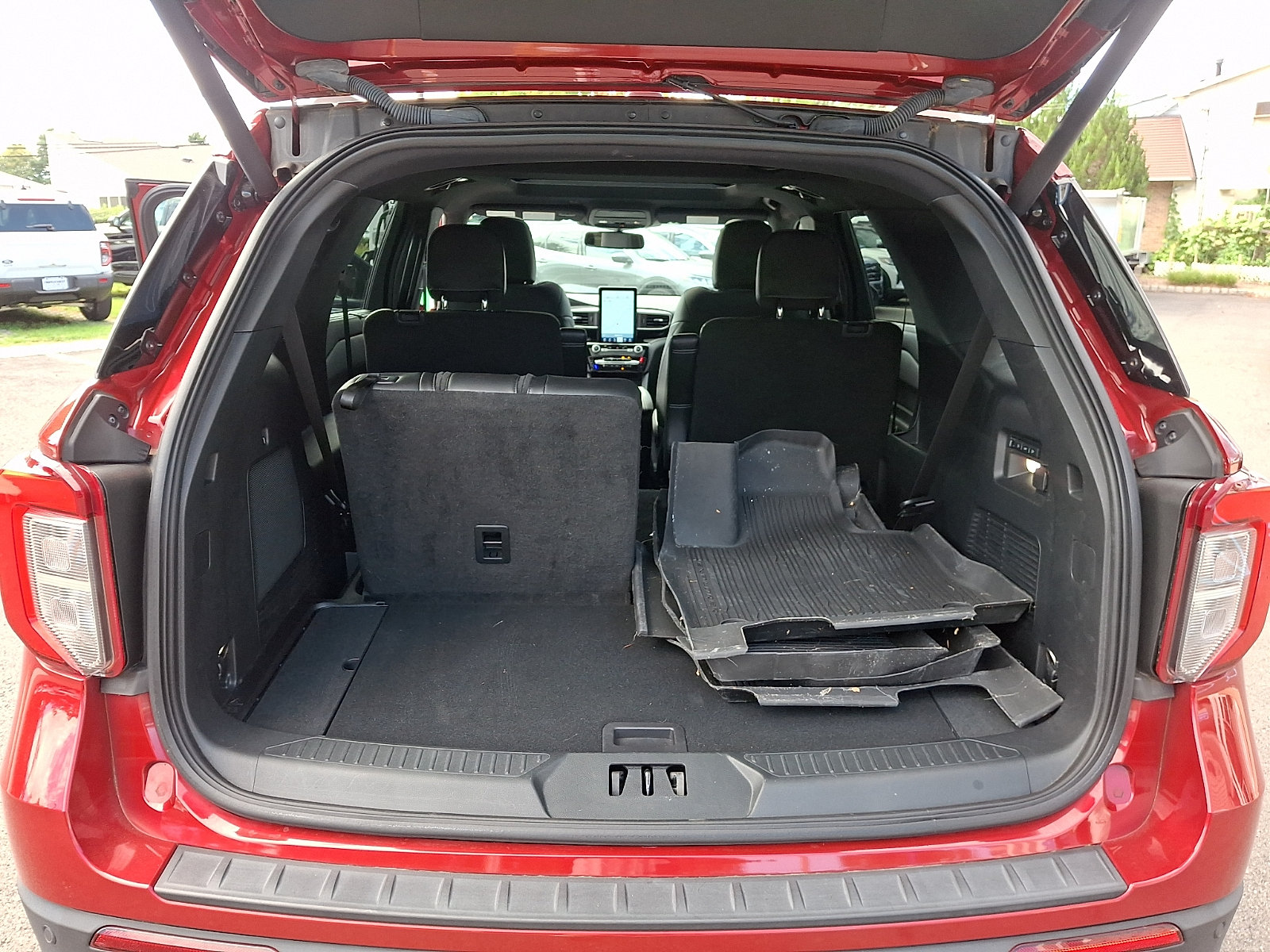 Certified 2023 Ford Explorer ST w/ Equipment Group 401A AWD/4WD image 31