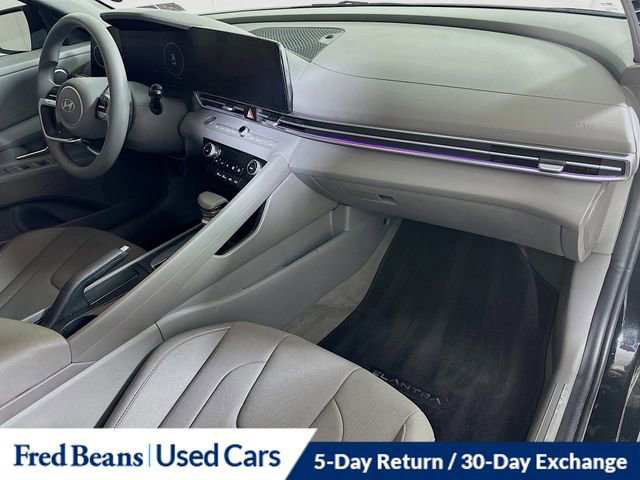 Used 2024 Hyundai Elantra SEL image 31