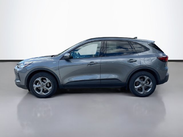 Certified 2025 Ford Escape ST-Line Select AWD/4WD image 4