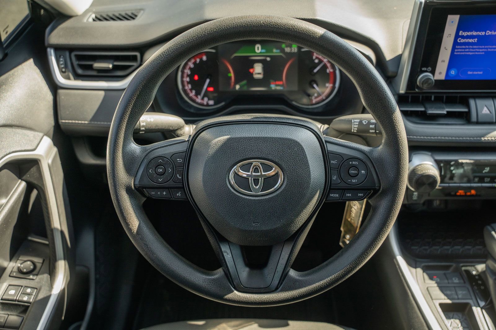 Used 2023 Toyota RAV4 LE FWD image 23