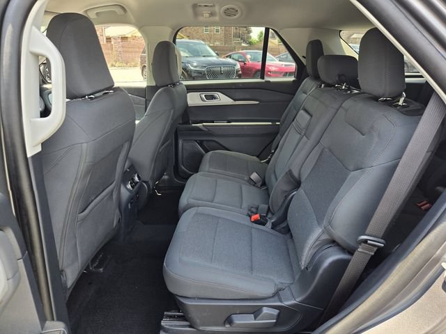 Certified 2025 Ford Explorer Active AWD/4WD image 11