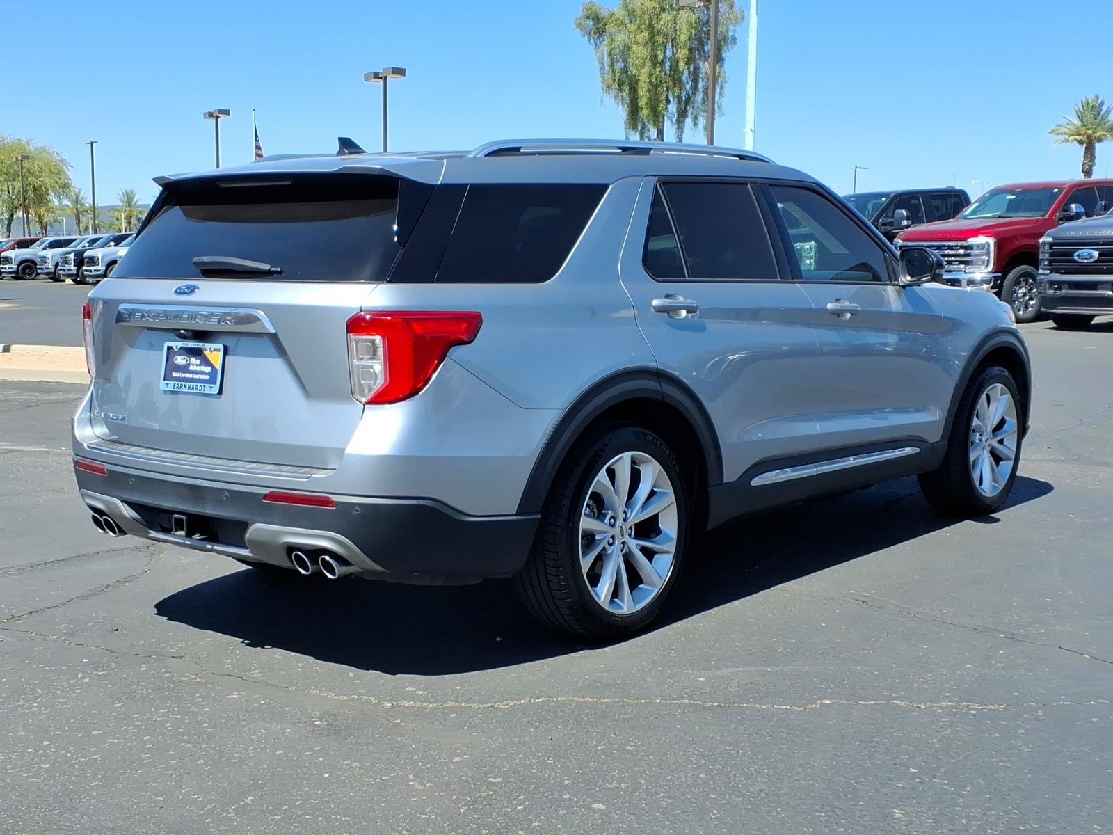 Certified 2022 Ford Explorer Platinum w/ Equipment Group 601A RWD image 6
