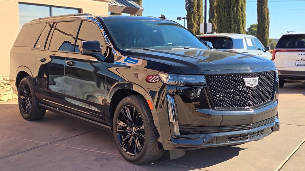 Used 2023 Cadillac Escalade ESV Sport Platinum AWD/4WD image 12