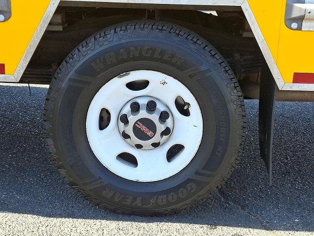 Used 2021 GMC Savana 3500 w/ Power Convenience Package RWD image 8
