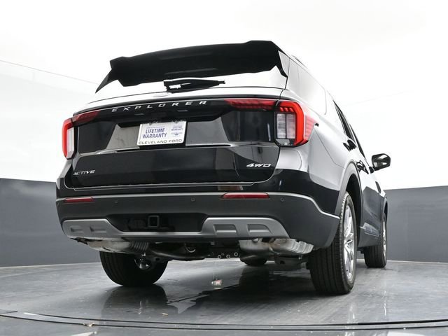 Certified 2025 Ford Explorer Active w/ Active Comfort Package image 38