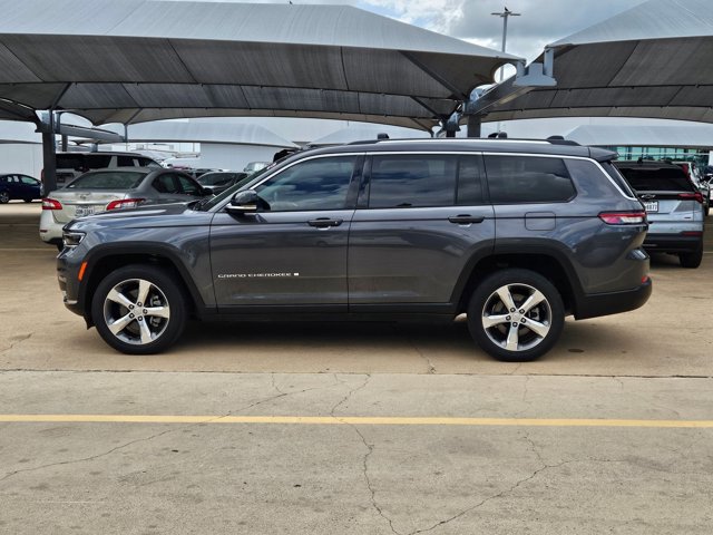Used 2022 Jeep Grand Cherokee L Limited AWD/4WD image 9