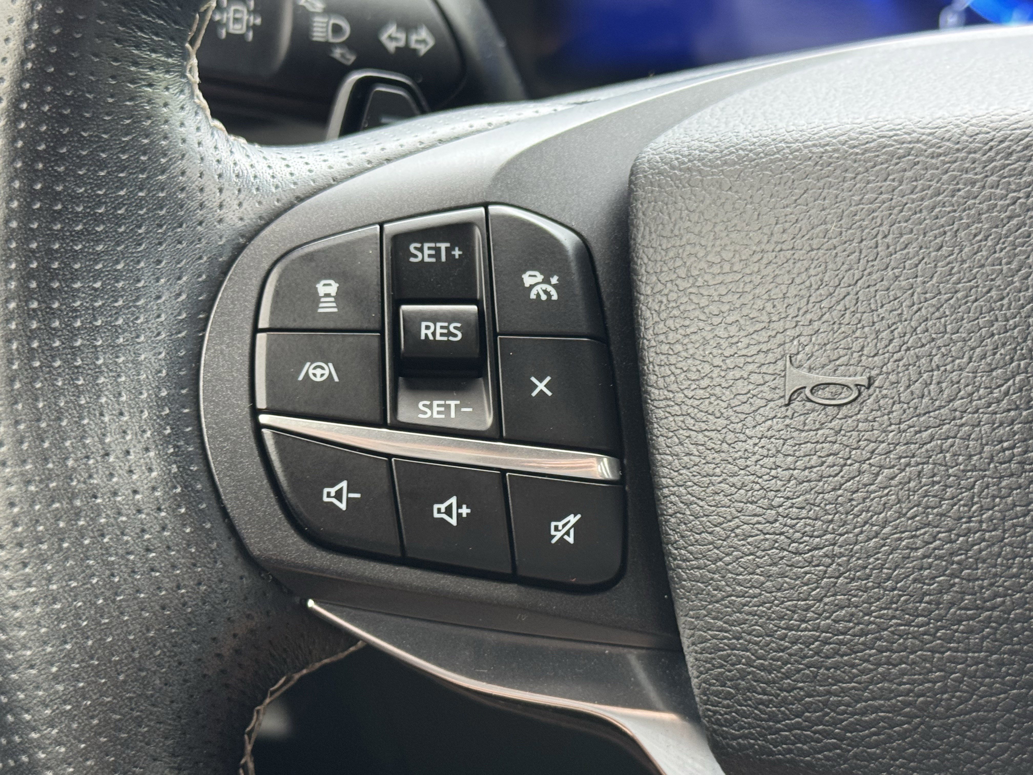 Certified 2020 Ford Explorer ST w/ Premium Technology Package image 16