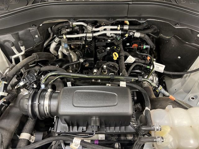 Certified 2021 Ford Explorer XLT w/ Equipment Group 202A image 12