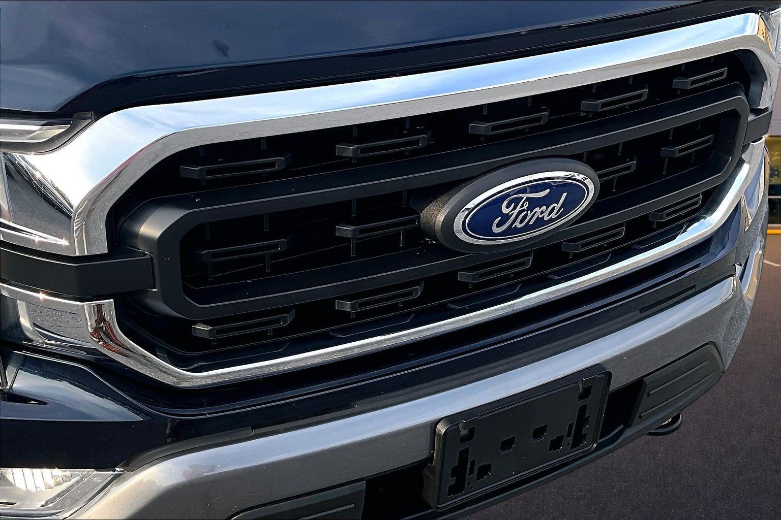 Certified 2022 Ford F150 XLT w/ Equipment Group 301A Mid AWD/4WD image 28