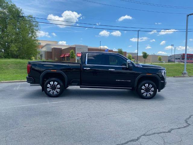 Used 2024 GMC Sierra 2500 Denali w/ Denali Reserve Package AWD/4WD image 8