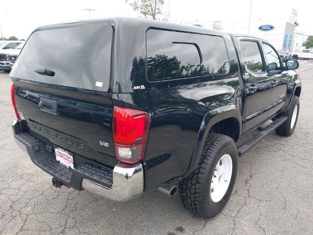 Used 2018 Toyota Tacoma SR5 w/ Exterior Package AWD/4WD image 8