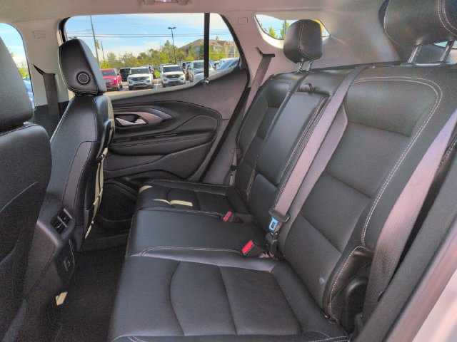 Used 2022 GMC Terrain SLT FWD image 24