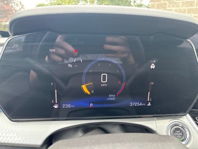 Used 2025 Chevrolet Trax LT FWD image 21