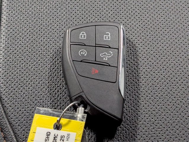 Used 2025 GMC Sierra 2500 AT4 AWD/4WD image 32