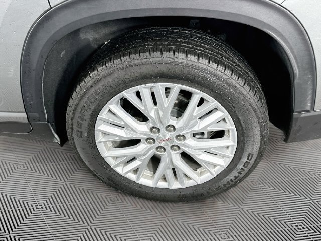 Used 2026 GMC Acadia Elevation w/ Elevation Premium Package FWD image 39