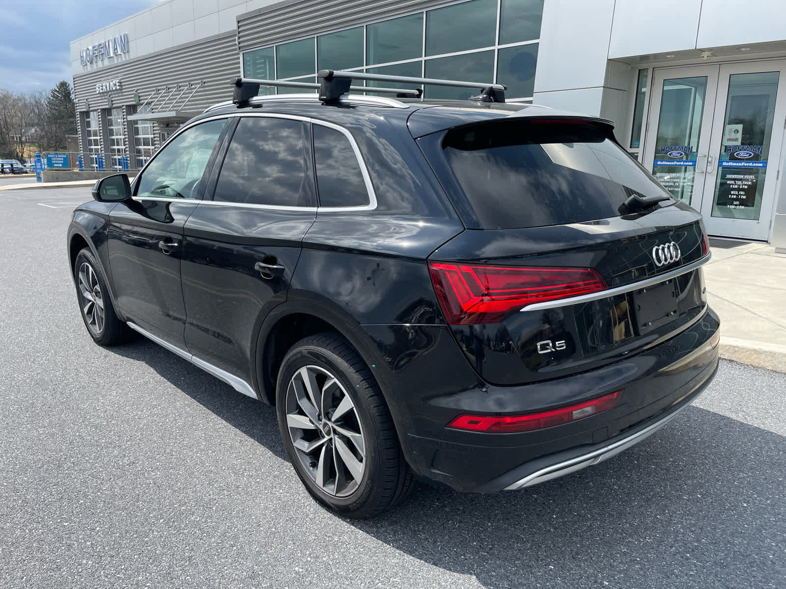 Used 2021 Audi Q5 Premium Plus w/ Premium Plus Package image 3
