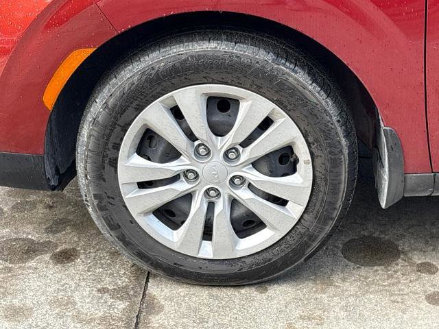 Used 2022 Kia Soul LX image 13