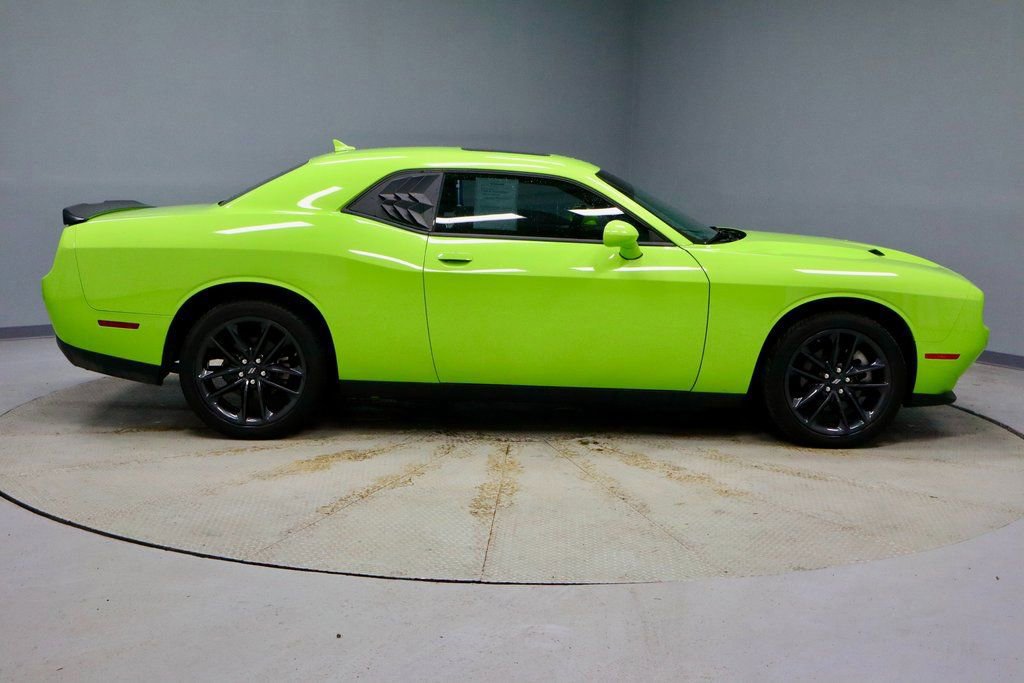 Used 2023 Dodge Challenger SXT w/ Plus Package image 6