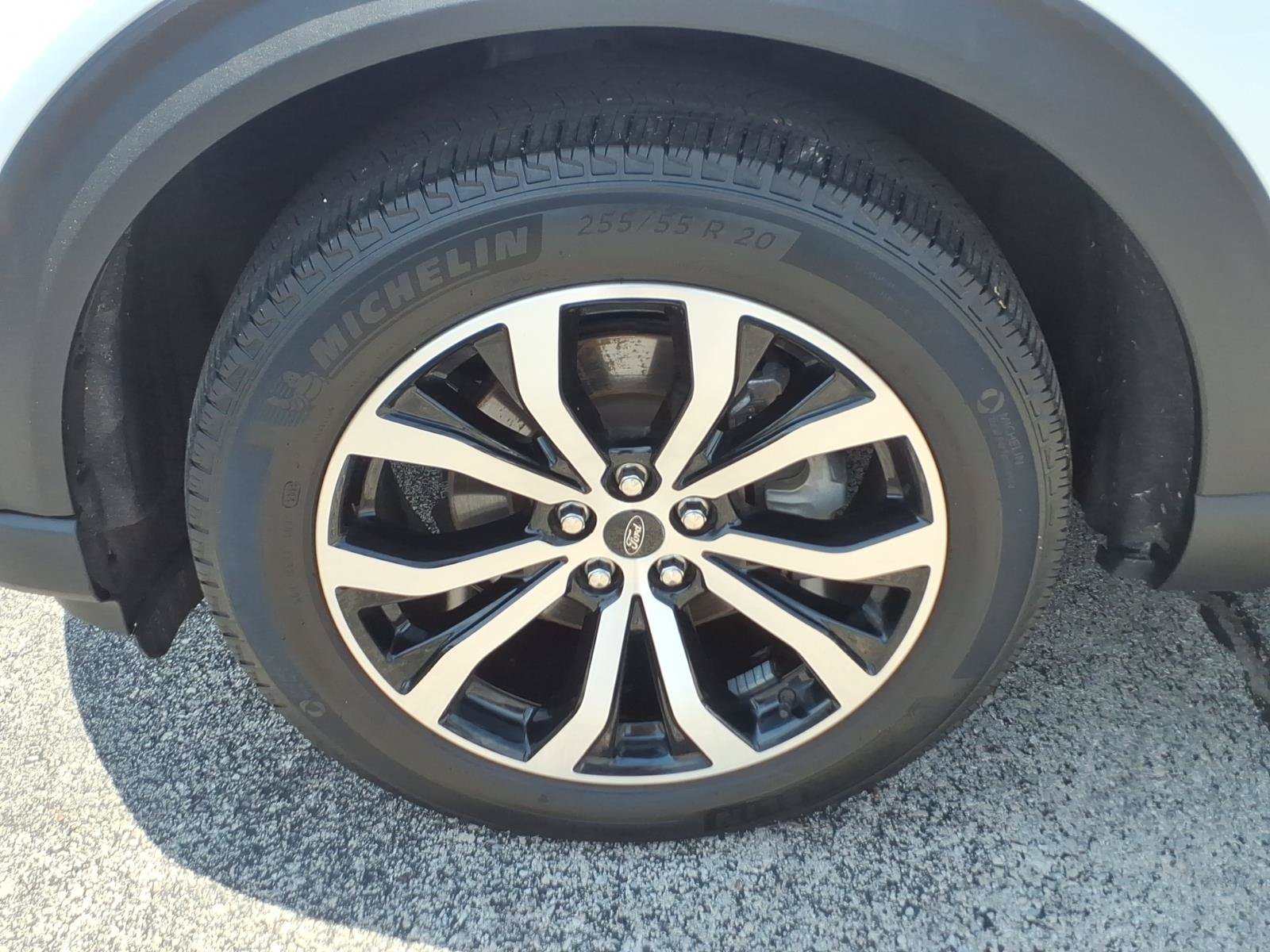 Certified 2022 Ford Explorer ST-Line w/ Class IV Trailer Tow Package AWD/4WD image 11
