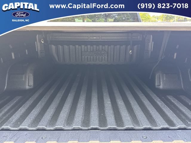 Used 2024 Chevrolet Silverado 1500 High Country w/ High Country Premium Package AWD/4WD image 16