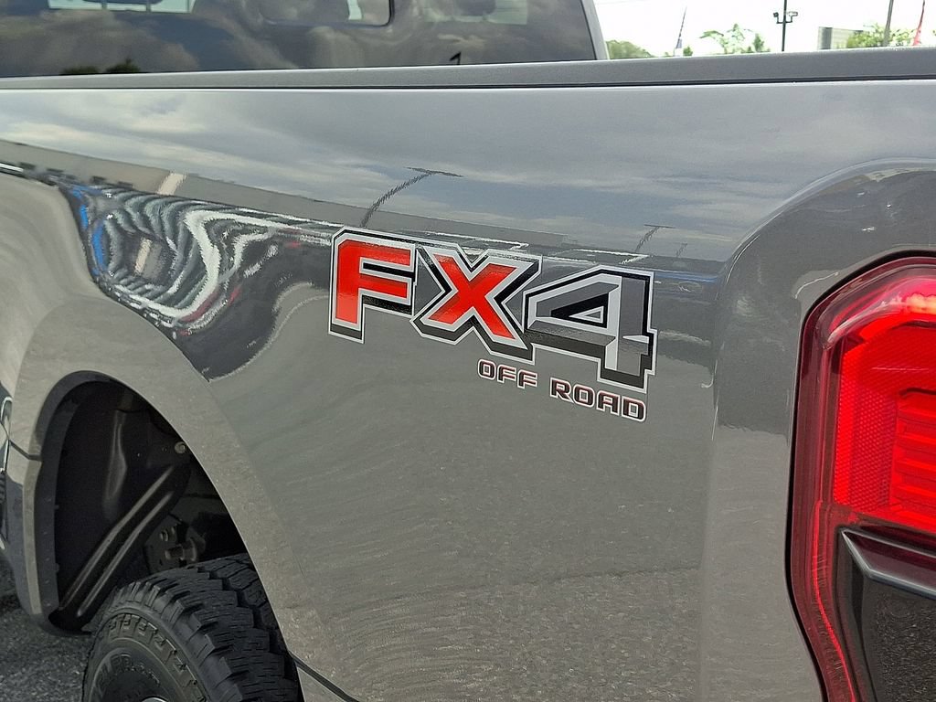 Certified 2023 Ford F250 Lariat w/ Chrome Package AWD/4WD image 32