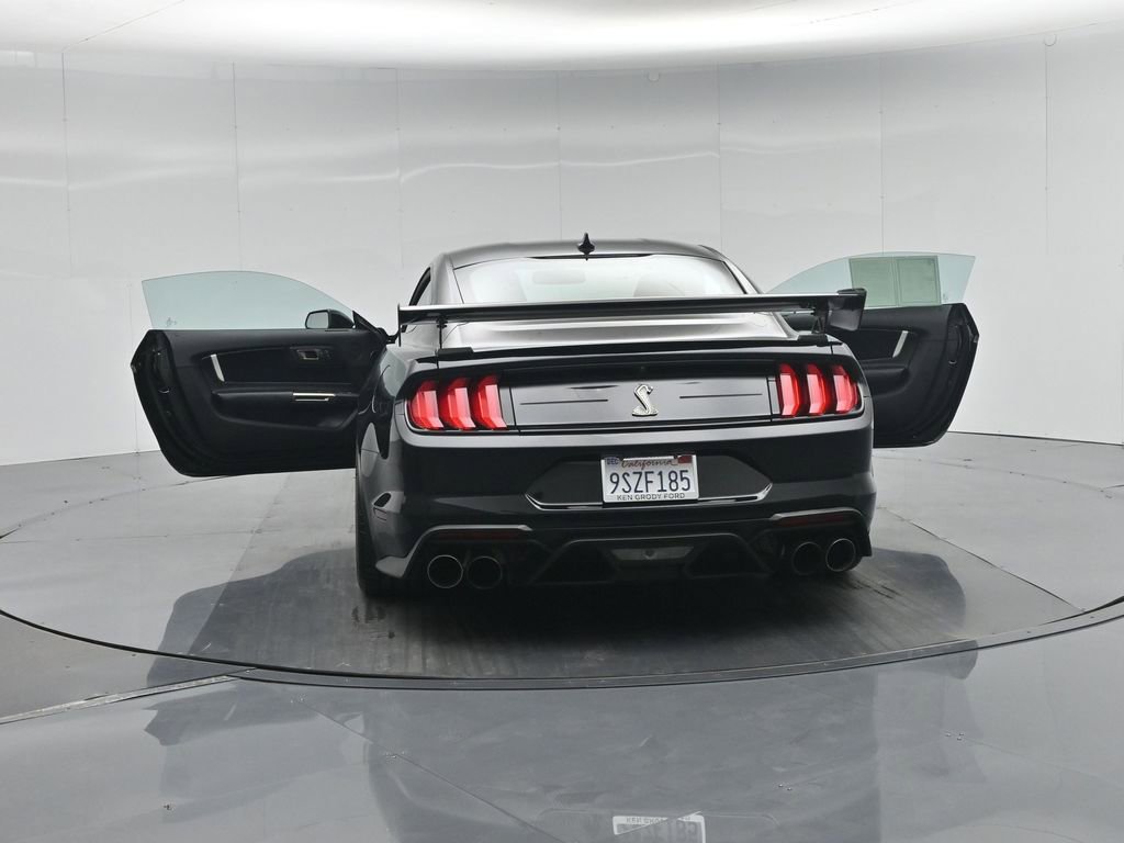 Certified 2021 Ford Mustang Shelby GT500 w/ Carbon Fiber Track Pack RWD image 35
