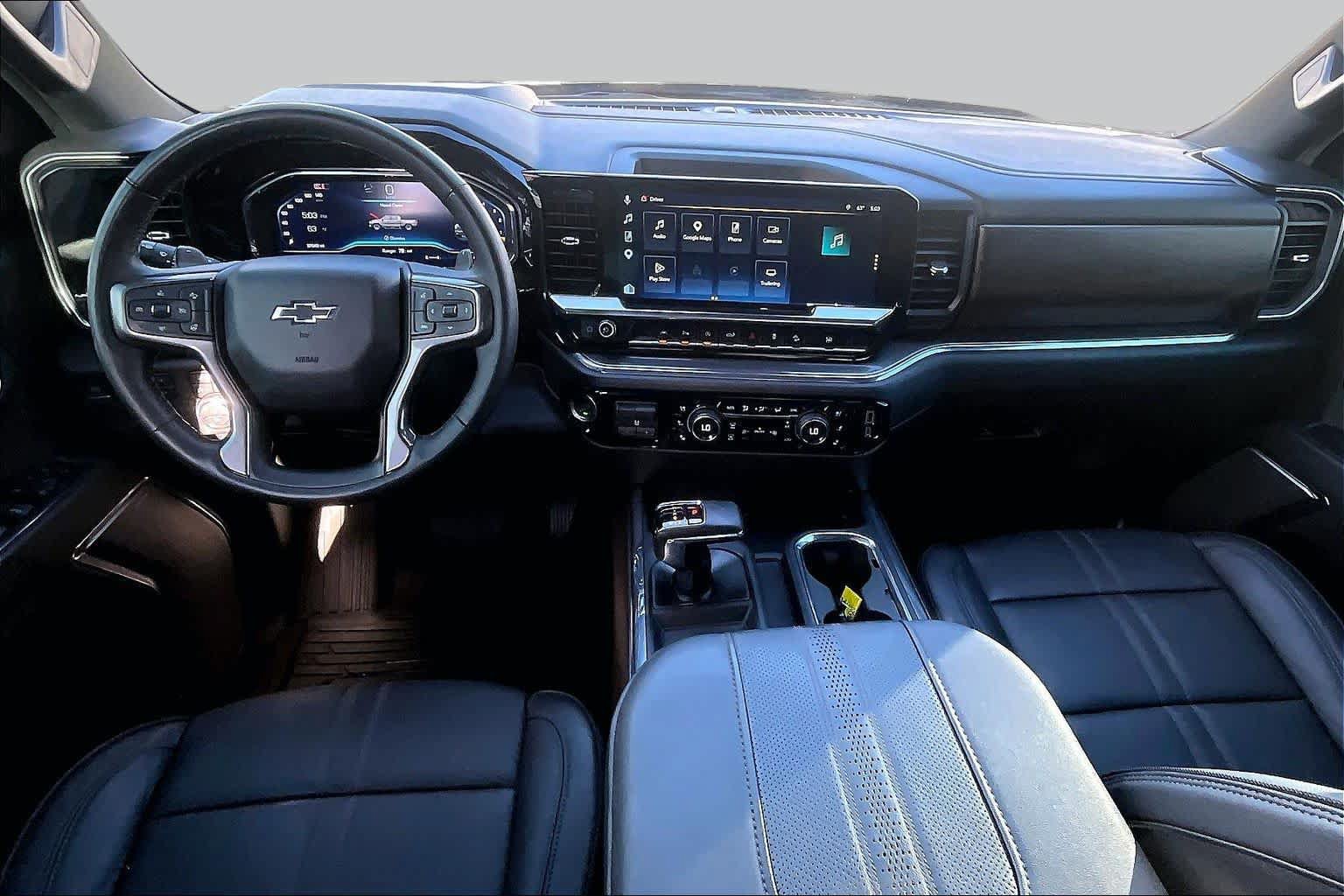Used 2024 Chevrolet Silverado 1500 High Country w/ Midnight Edition AWD/4WD image 16