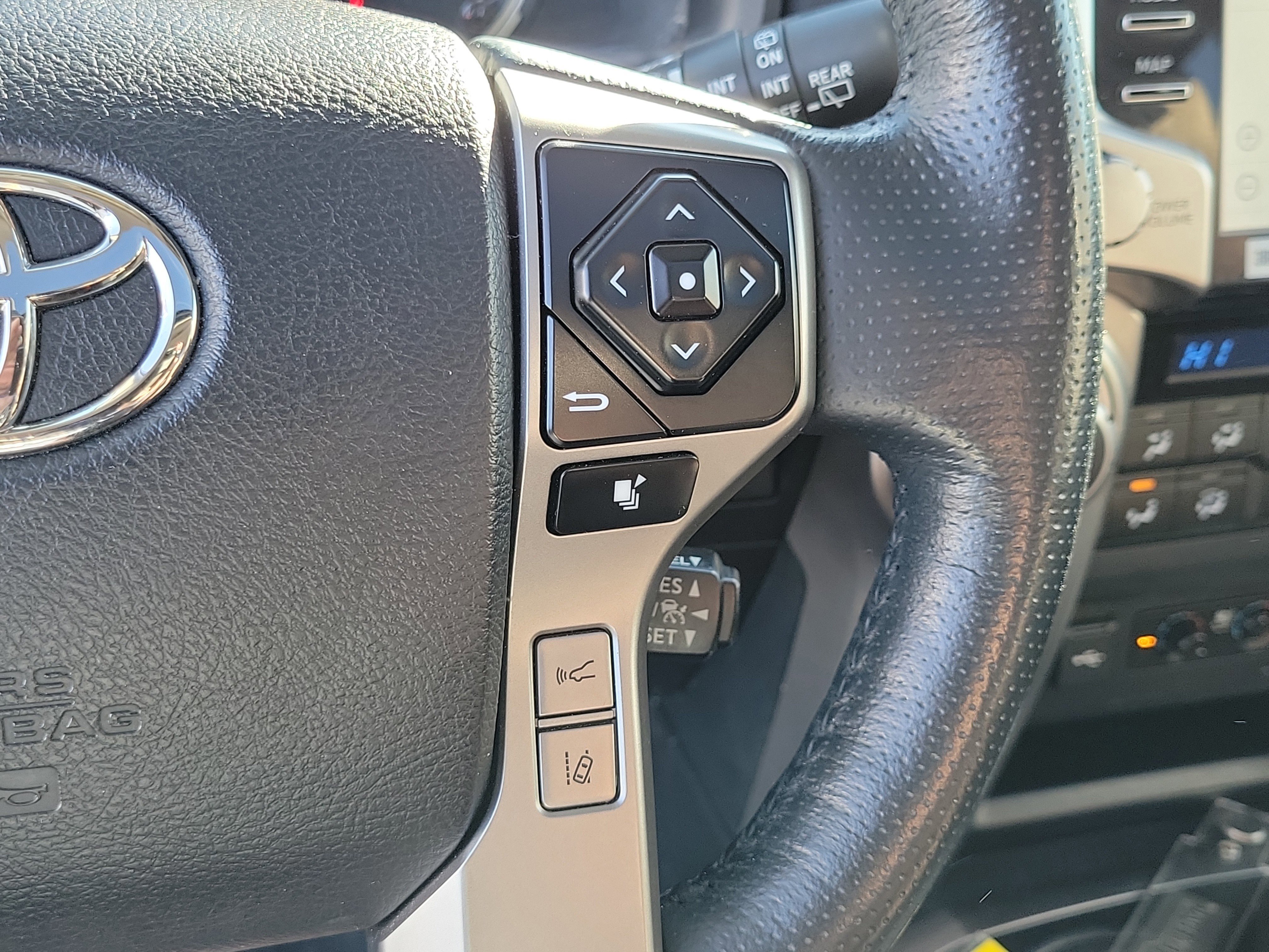 Used 2023 Toyota 4Runner Limited image 8