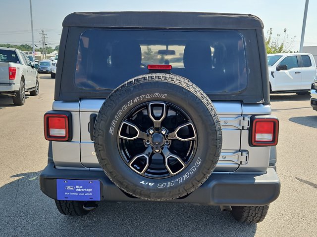 Used 2018 Jeep Wrangler Sport AWD/4WD image 4