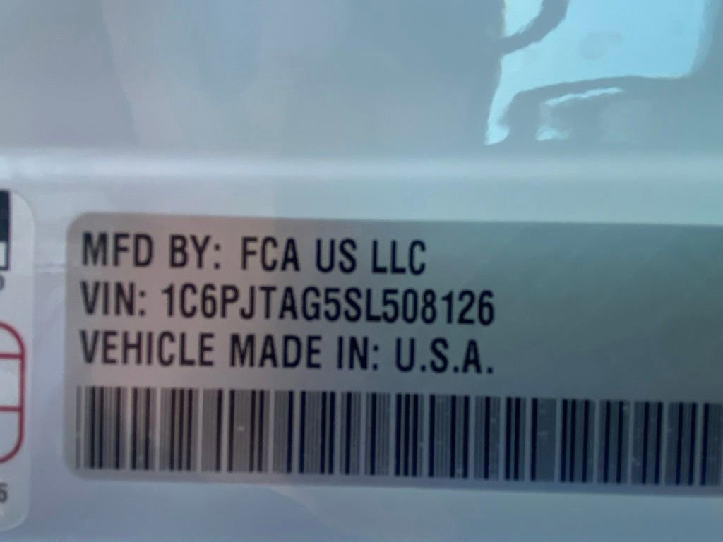 Used 2025 Jeep Gladiator Sport image 30