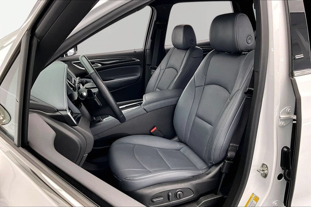Used 2023 Buick Enclave Essence w/ Trailering Package, 5000 lbs. FWD image 25