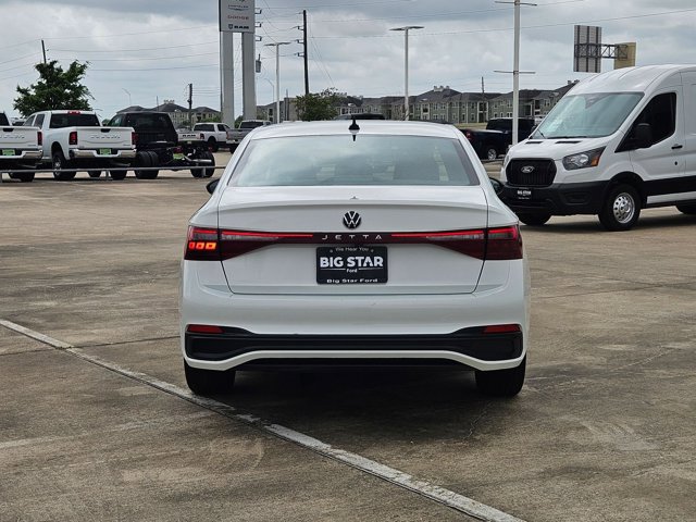 Used 2025 Volkswagen Jetta Sport FWD image 4