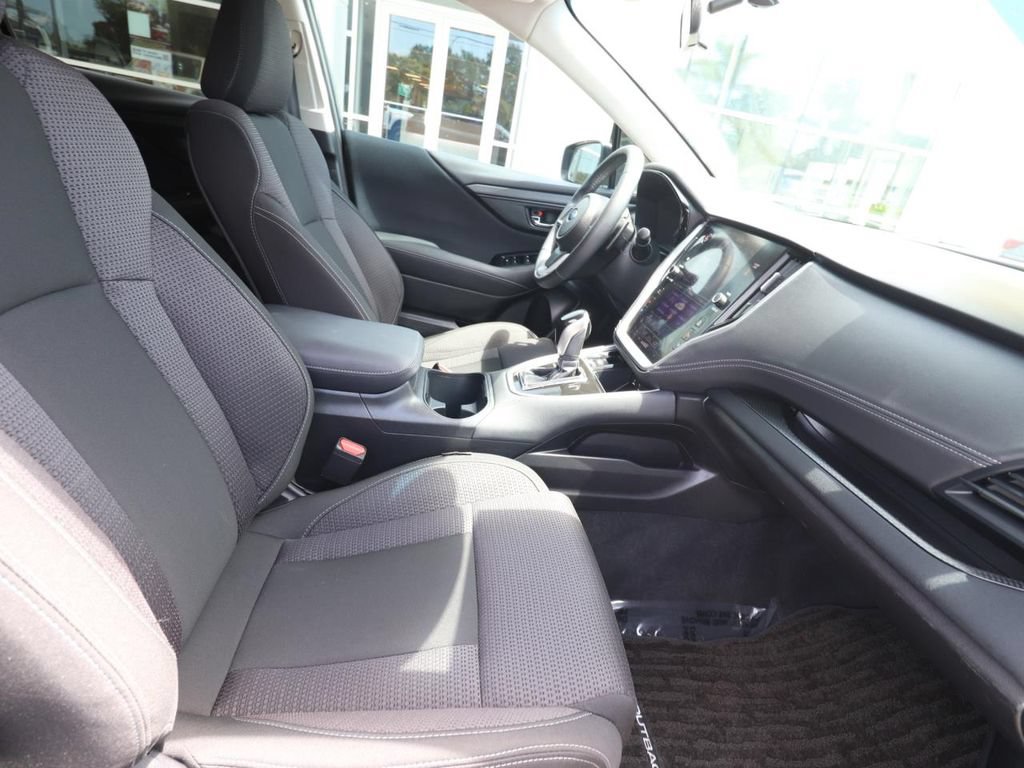 Used 2020 Subaru Outback Premium AWD/4WD image 12