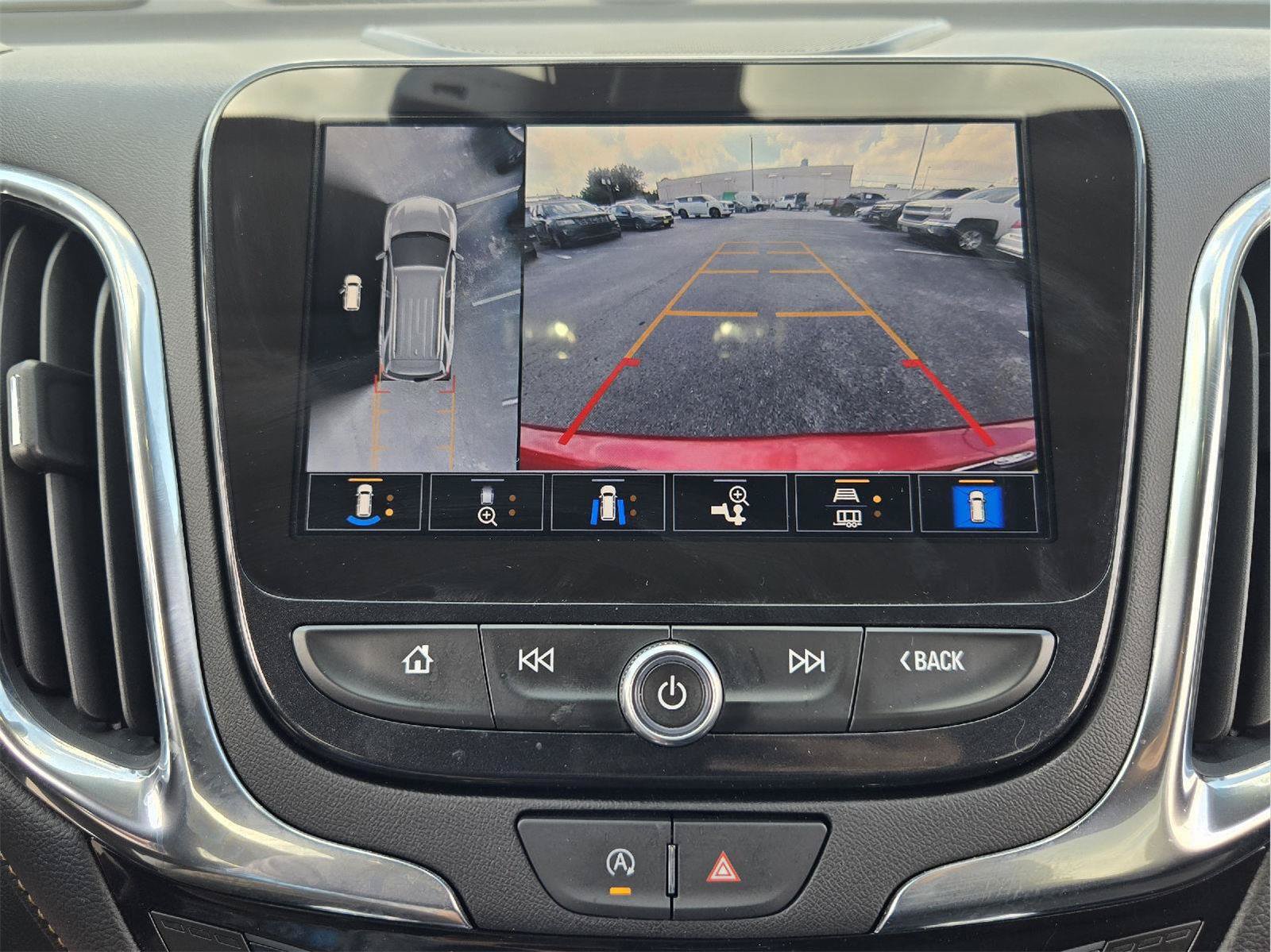 Used 2024 Chevrolet Equinox Premier AWD/4WD image 16