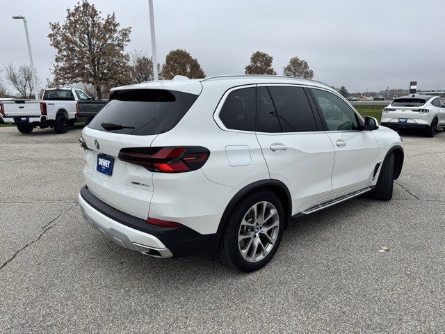 Used 2025 BMW X5 xDrive50e image 8