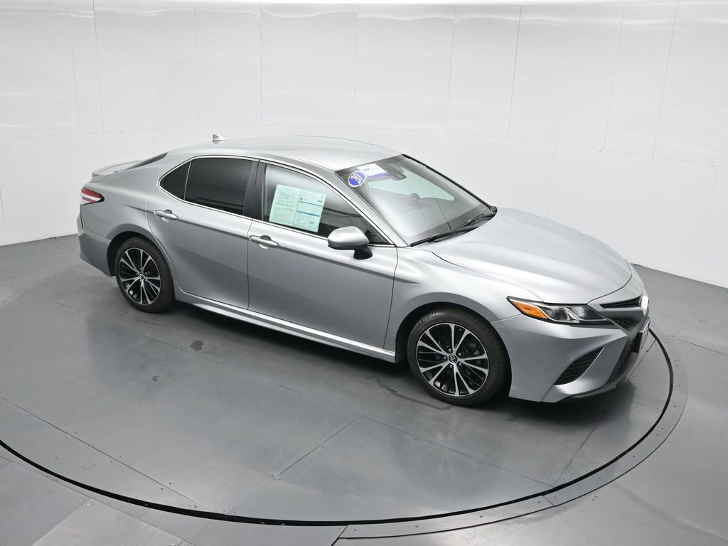 Used 2020 Toyota Camry SE image 5