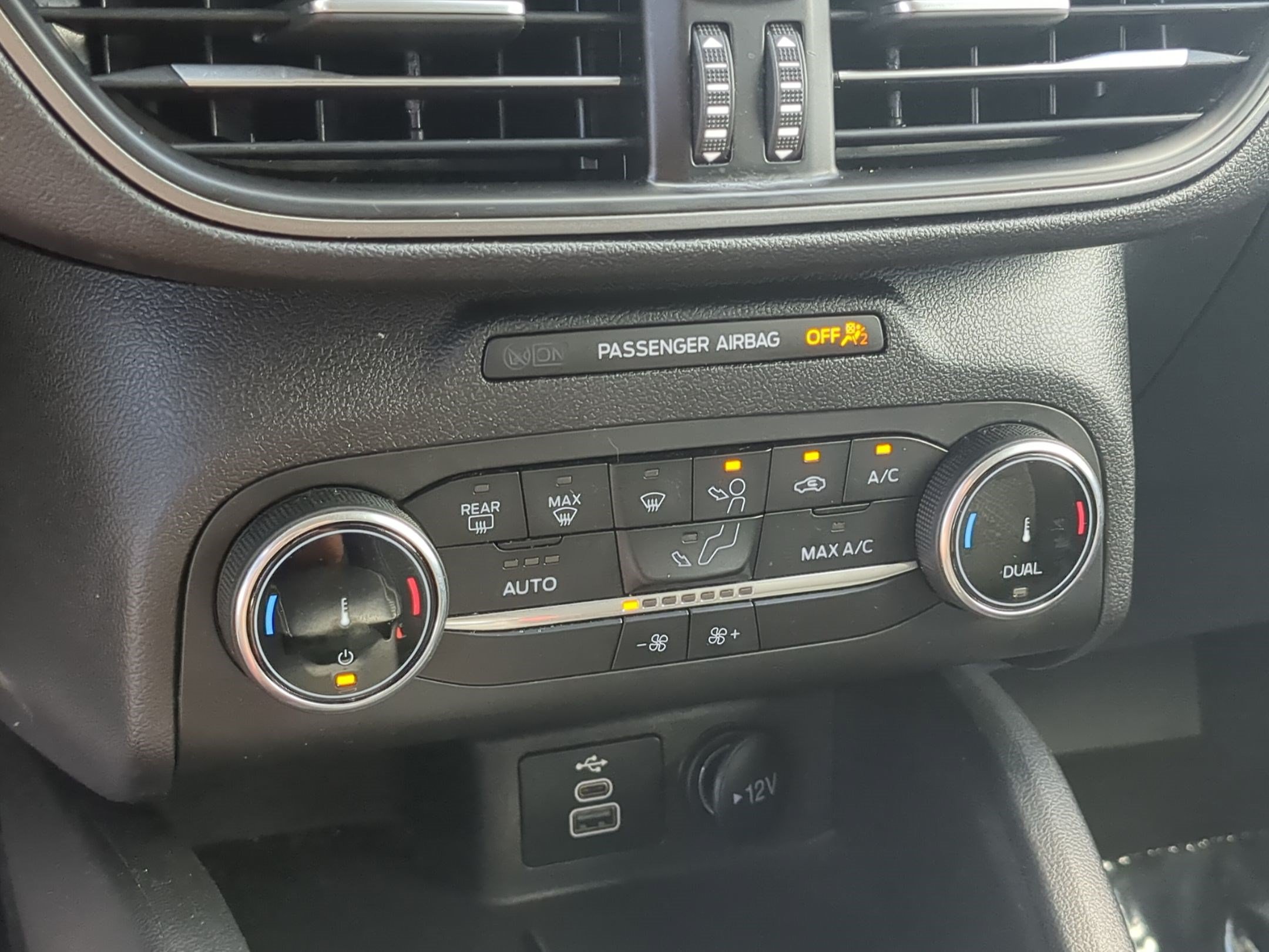 Certified 2025 Ford Escape Active AWD/4WD image 27