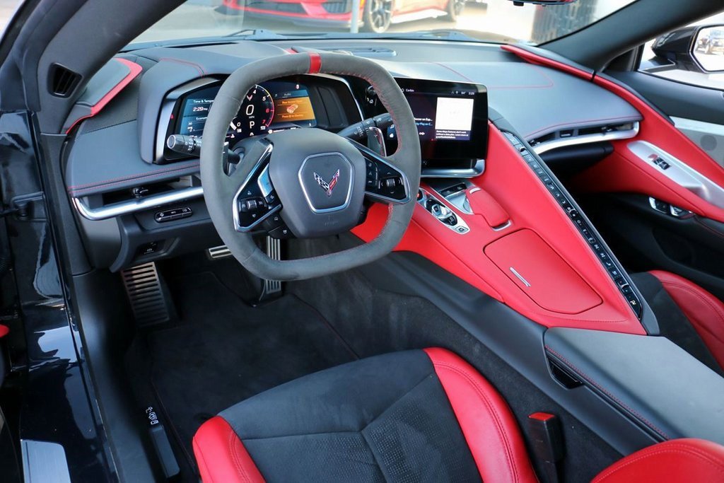 Used 2024 Chevrolet Corvette Stingray Preferred Cpe w/ 2LT image 20