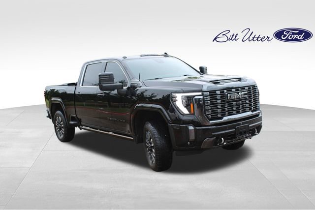 Used 2024 GMC Sierra 2500 Denali Ultimate AWD/4WD image 3