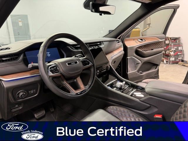 Used 2024 Jeep Grand Cherokee Summit w/ Adv Protech Group IV image 9